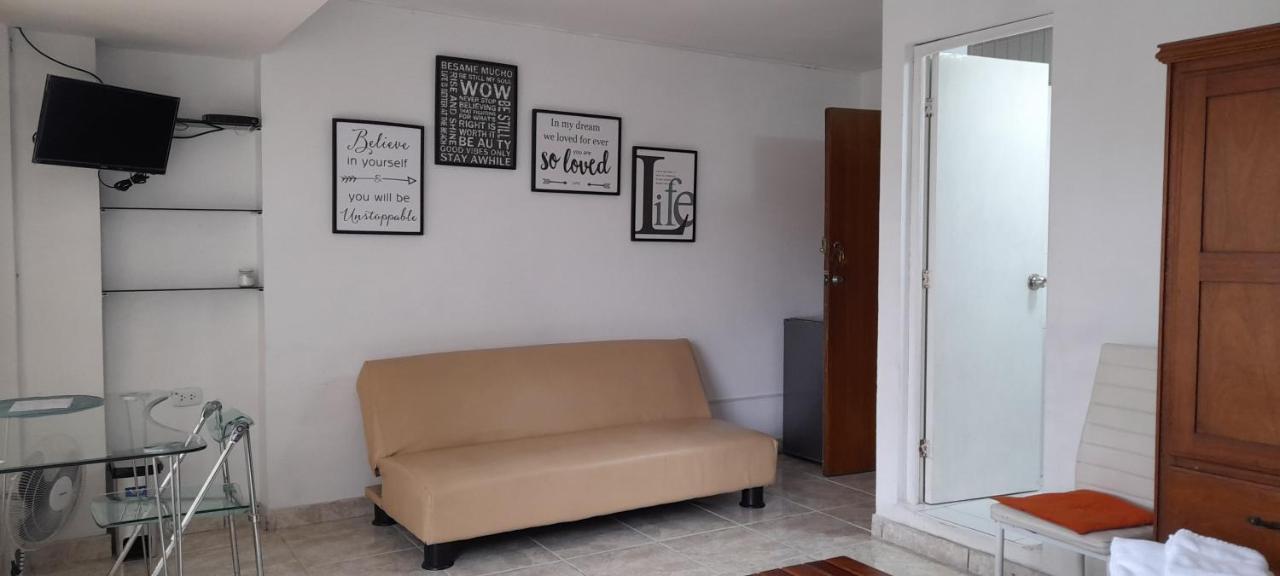 Hospedaje De Lidia Lima Dış mekan fotoğraf
